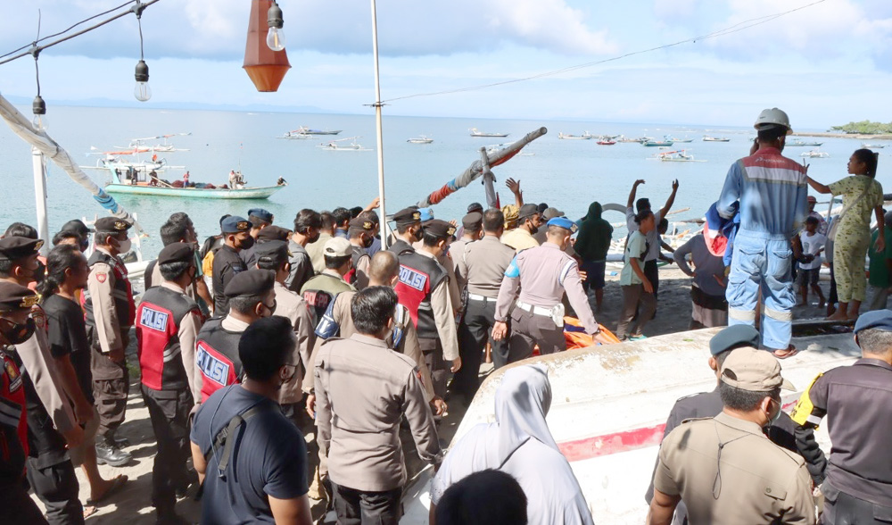 Penertiban Perahu Nelayan di Senggigi Ricuh, Polisi Turun Tangan