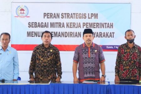 Bupati Dompu Ajak LSM Berikan Solusi Bukan Hanya Kritikan