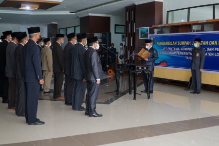 Lantik Pejabat, Bupati Sukiman Tekankan Tiga Sektor