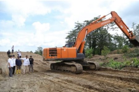 Tujuh Pembalap Dunia Hadiri Launching Sirkuit Motocross