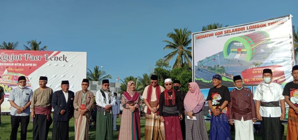 Wabup Rumaksi Hadiri Festival Ngejot Paer Lenek