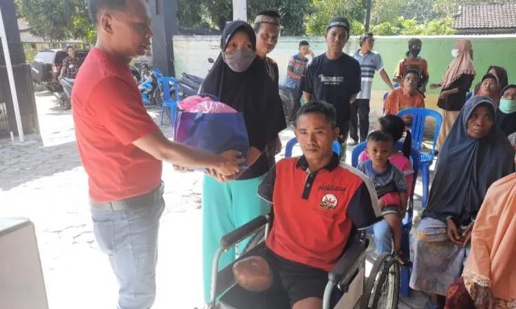 Hope Team Bersama FWMO Lotim Berbagi 100 Paket Sembako