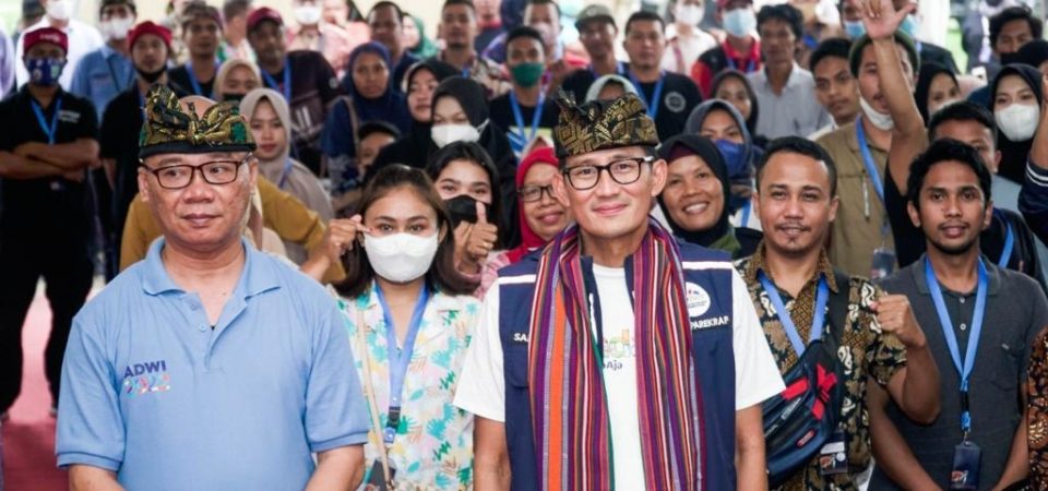 Menparekraf Sandiaga Sosialisasi  Pengembangan Desa Wisata