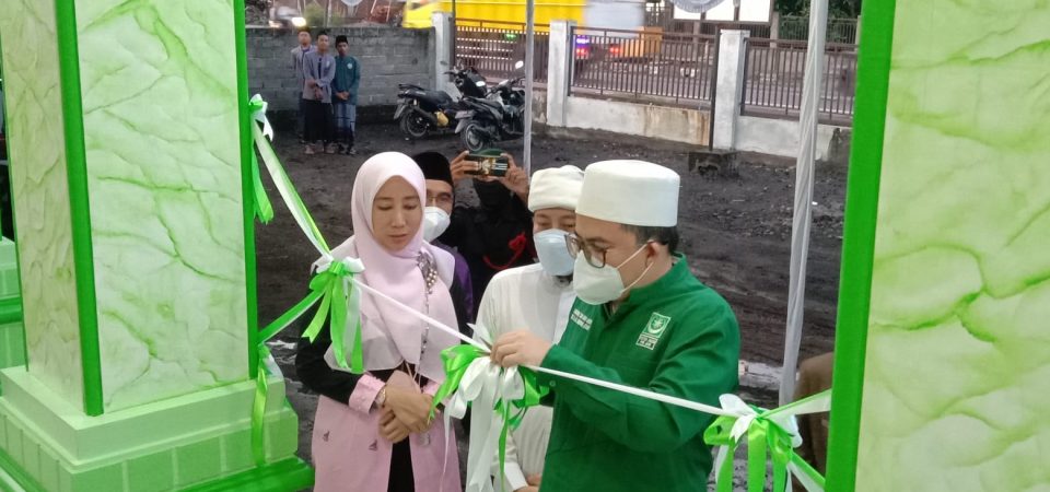 Ketua Umum PBNW Resmikan Kantor PW NW NTB