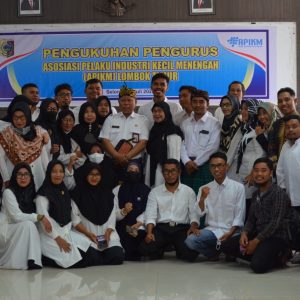 Bupati Kukuhkan Pengurus APIKM