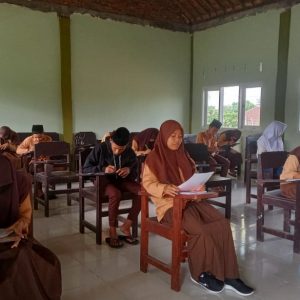 Calon Siswa SMA NW Anjani Ikuti Tes Minat, Bakat dan Kepribadian