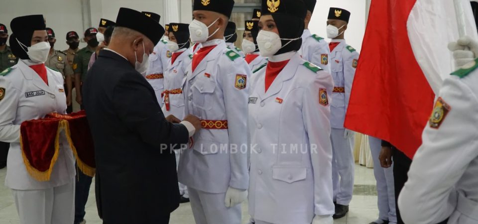 Bupati Sukiman Kukuhkan 32 Anggota  Paskibraka