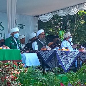 Ribuan Kontingen Banjiri Pawai Alegoris Hultah Ke 87 Madrasah NWDI di Anjani