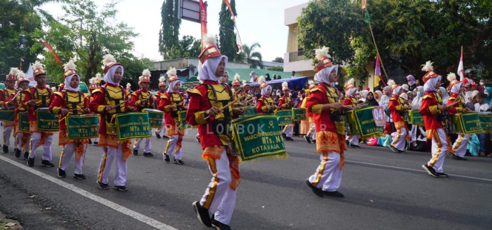 Semarak HUT ke 77 RI Pemda Lotim Gelar Lomba Drumband