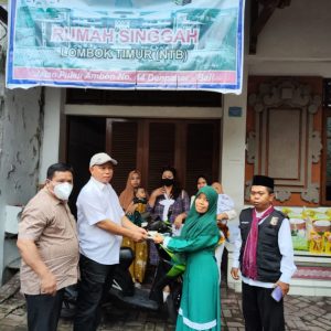 Bupati Serahkan Kendaraan Operasional Rumah Singgah