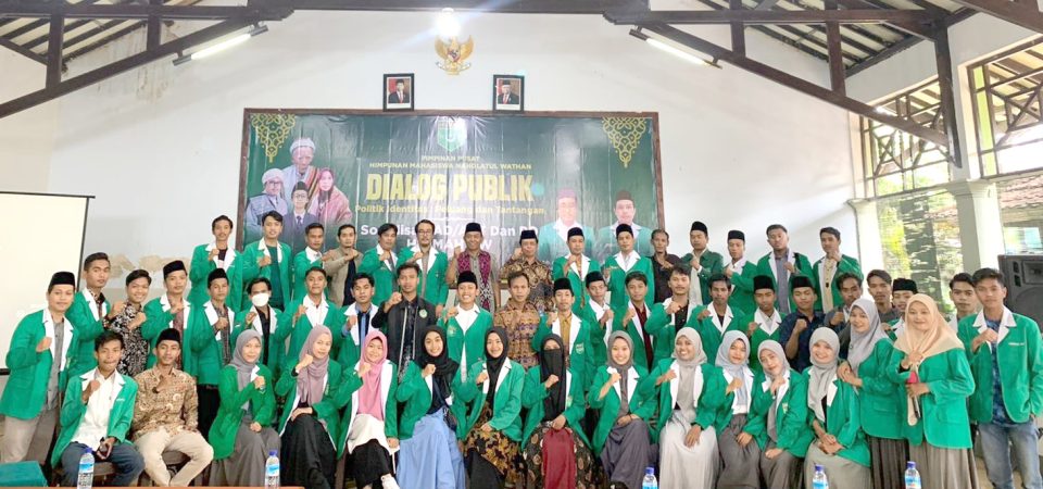 Pimpus HIMMAH NW Gelar Dialog Publik dan Sosialisasi AD/ART dan PO