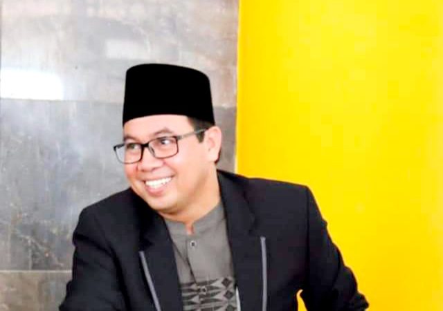 PAHLAWANKU TELADANKU<br>SANG PAHLAWAN & SANG TELADAN ANAK BANGSA.<br>SANG MAULANASSYAIKH TGKH.M.ZAINUDDIN ABDUL MADJID AL-MASYHUR
