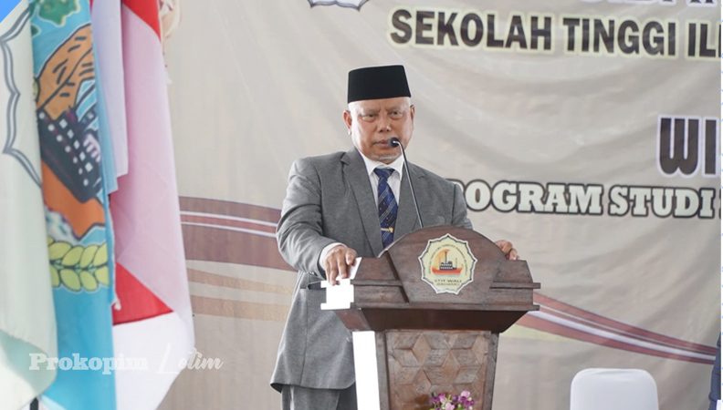 Hadiri Wisuda, Bupati Sukiman : Amalkan Ilmu, Mengabdi kepada Allah dan Sesama