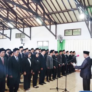 KPU Lotim Resmi Melantik 105 PPK, Ini Pesan Ketua KPU Lotim