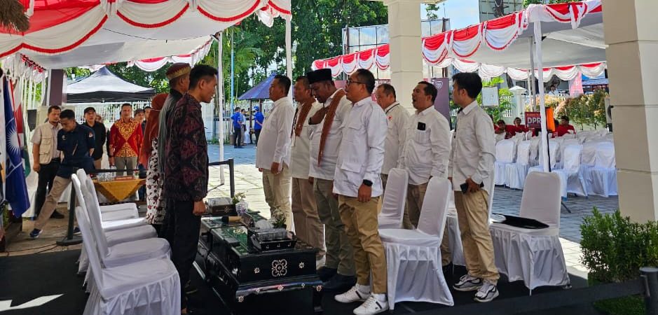 Gerindra NTB Daftarkan Bacaleg, Optimis Semua Dapil Terisi