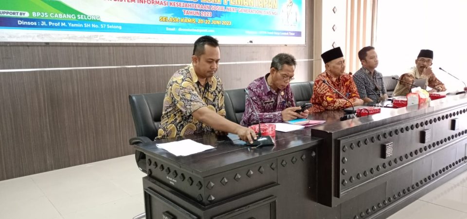 Kadis Suroto : Minat Masyarakat Lotim Terhadap JKN – KIS Capai 66,18 Persen