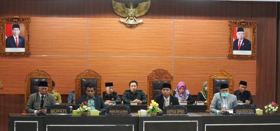 Tanggapan DPRD Pada Paripurna IX Masa Sidang III Atas Penyampaian Bupati