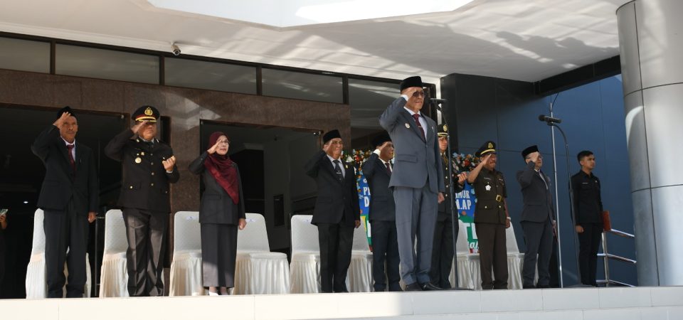 Hidmat  UpacaraPeringatan Hari Kesaktian Pancasila di Lombok Timur