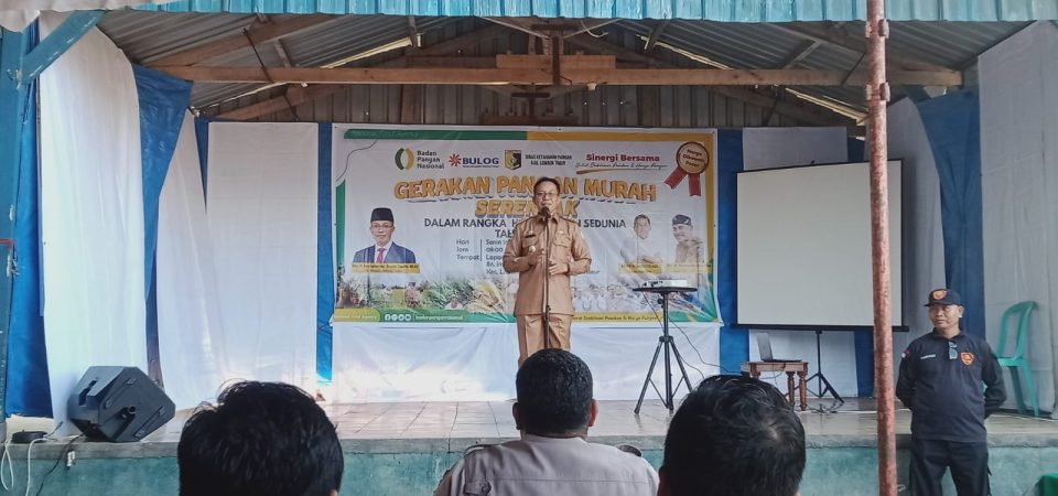 Jaga Stabilitas Harga, Pemda Lotim Bersama Bulog Gelar Bazar Murah