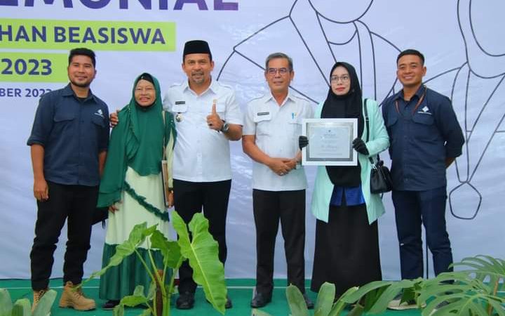 Dukung Kemajuan Pendidikan, Bupati Dompu Apreasiasi PT. STM