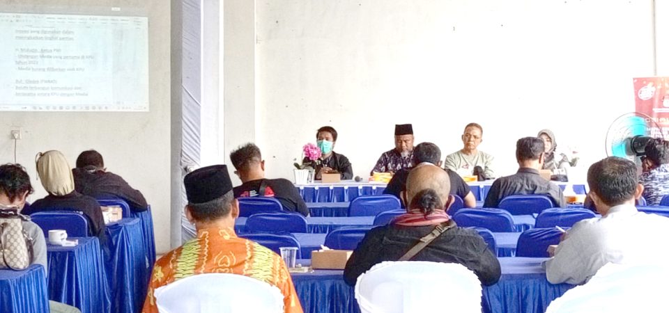 Keberadaannya Diabaikan, Wartawan Semprot KPU Lotim
