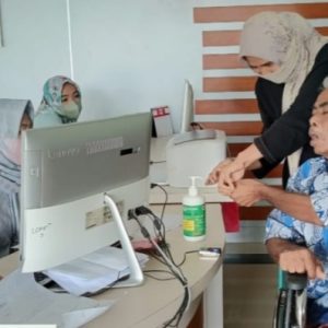 Tingkatkan Layanan, RSUD Praya Review Kinerja Admin Rawat Inap dan Rawat Jalan