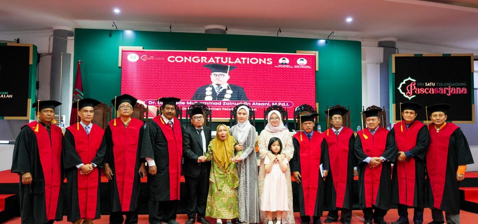 Menjadi Lulusan Tercepat Program Doktoral,TGKH M Zainuddin Atsani Raih Predikat Cumlaude