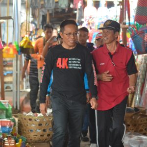 Pj. Bupati Lotim Bersama Tim SULTan Kunjungi Pasar Keruak