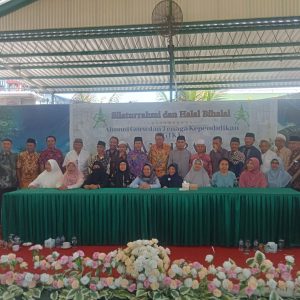 Dikenal Sederhana, Lalu Pathul Bahri Guru Do’akan Jadi Gubernur NTB