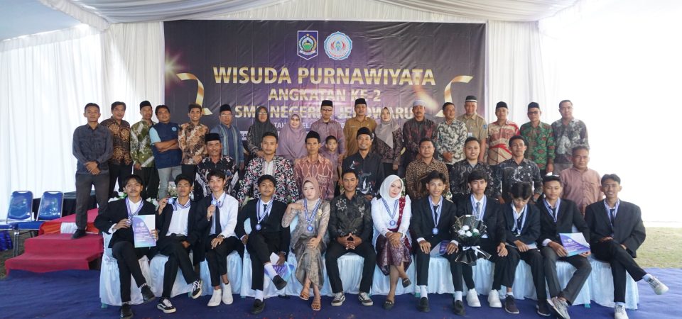 SMK Negeri 1 Jerowaru Menggelar  Wisuda Purnawiyata