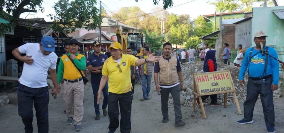 Bupati Sumbawa Tinjau Perbaikan Ruas Jalan Osap Sio yang Rawan Banjir