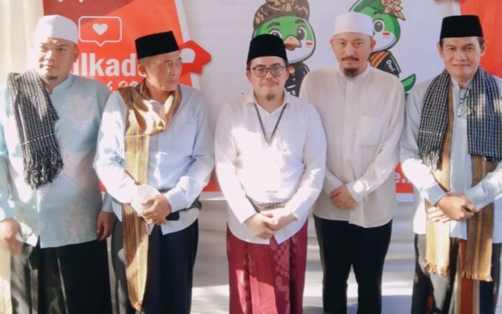 Mendaftar ke KPU, Paslon Pathul-Nursiah Diantar Ketum PBNW