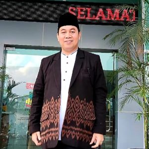 SANTRI DAN RESOLUSI JIHAD SANTRI DALAM LINTASAN LITERATUR SEJARAH