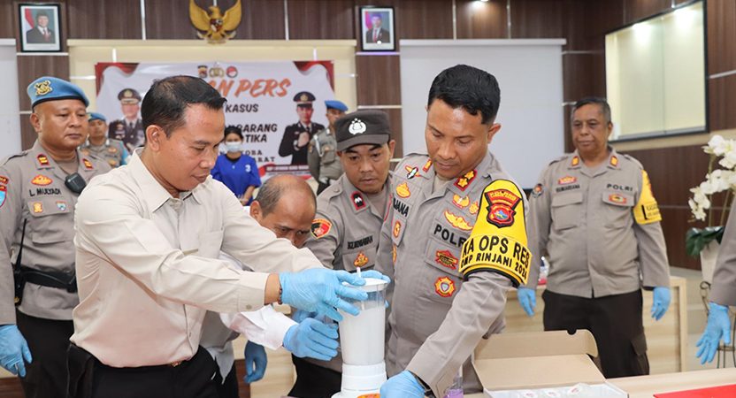 Bongkar Jaringan Lintas Propinsi, Sat Polres Lobar Amankan Setengah Kilo Sabu