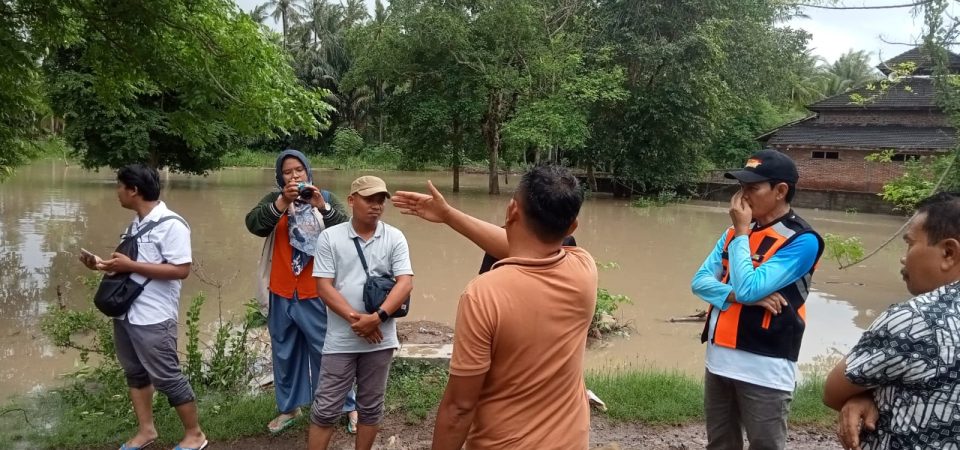 Wabup Nursiah Temui Korban Banjir Bangket Parak