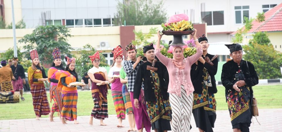 HUT Desa Bentek ke-112, Rumah  Budaya Kembang Rampe Sammira Suguhkan Seni dan Budaya KLU