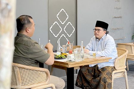 Ngopi Santai bersama Ketum PBNW, LMI Tegaskan NW Percaya kepadanya