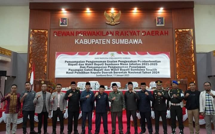 Rapat Paripurna DPRD Sumbawa:  Transisi Pemerintahan Sumbawa Dimulai