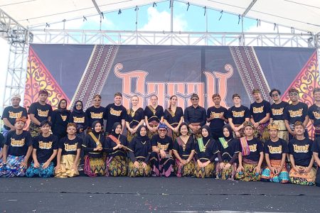 Lestarikan Budaya, Pemuda Masbagik Gelar Sasak Festival 2025