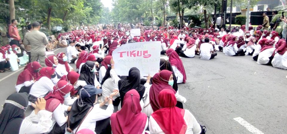 Tuntut Diangkat Menjadi PPPK, Ribuan Honorer Daerah Lombok Timur Ancam Mogok Kerja