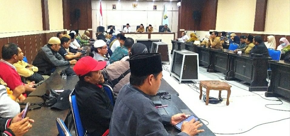 DPRD Loteng Respon Keluh Kesah Ratusan Guru PAI