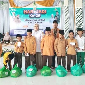 Hadi ke 26, MA Mu’allimat NW Anjani, Gelar Lomba dan Santunan Anak yatim
