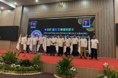 Lalu Pathul Bahri Lantik 10 Pengcab PJSI Kab/Kota se-NTB