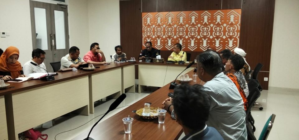 Sekda Mediasi Soal Kisruh Lahan  PT Santrian  dengan Warga Mekar Sari