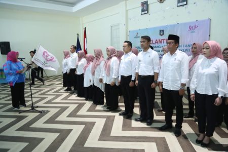 Dorong Hidup Sehat Pralansia dan Lansia, Pengurus KLPI Loteng Resmi Dilantik