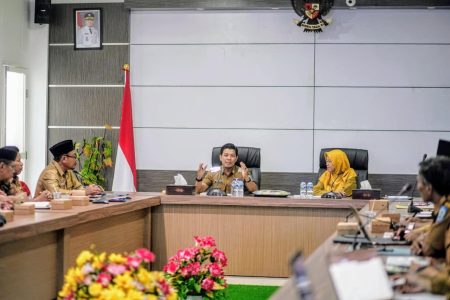 Bupati Dompu Dorong Percepatan Pembentukan Koperasi Merah Putih