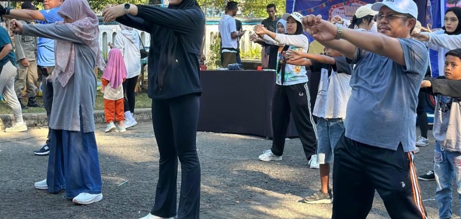 Fun Walk CFN Gerung, Bupati LAZ : CFN Gerung Buat Kita Senang dan Sehat