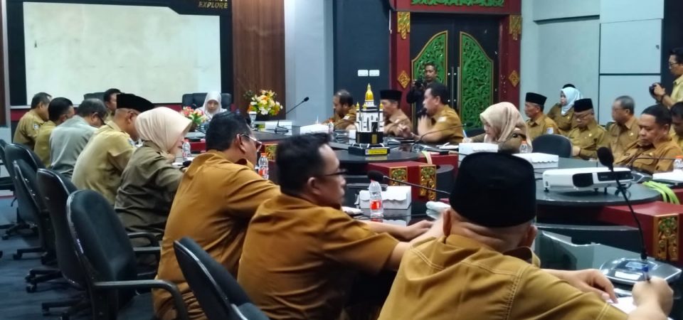 Rapat Percepatan Pembangunan, Bupati LAZ : Perizinan Harus Cepat dan Pasti