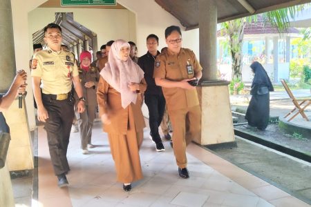 Sidak ke RSUD Tripat, Wakil Bupati Lobar : Berikan Pelayanan Prima Untuk Masyarakat