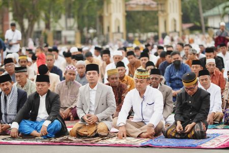 Momen Idhul Adha 1446 H, Bupati Dompu Sampaikan Agenda Pembangunan